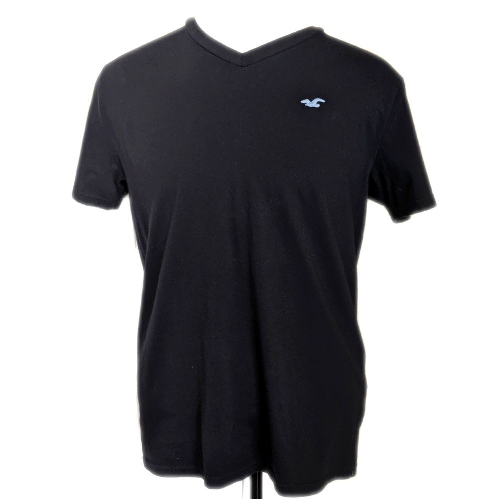 Hollister Must-Have Collection black v-neck neck tee t-shirt, blue logo M